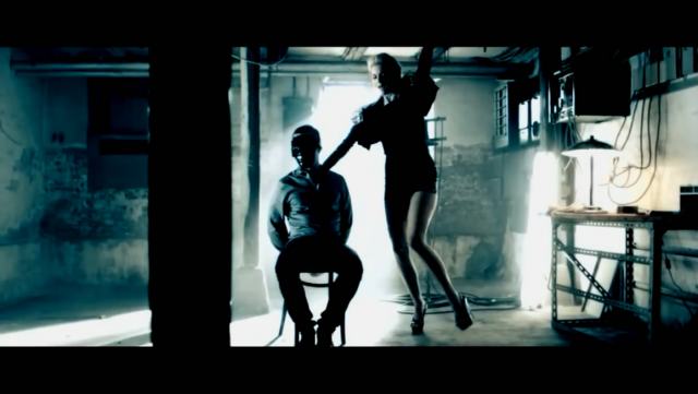 EMANUELA - TARALEZH  ЕМАНУЕЛА - ТАРАЛЕЖ短剧情MV女虐男