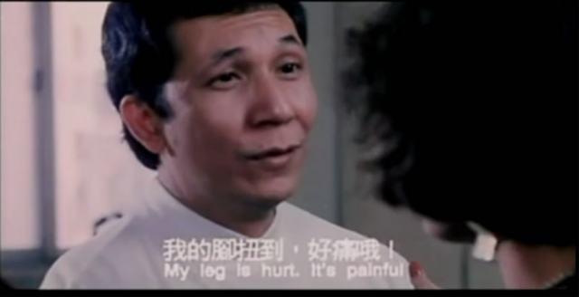 国产电影完整，漂亮女神，不小心脚崴了多段恋足SM调教