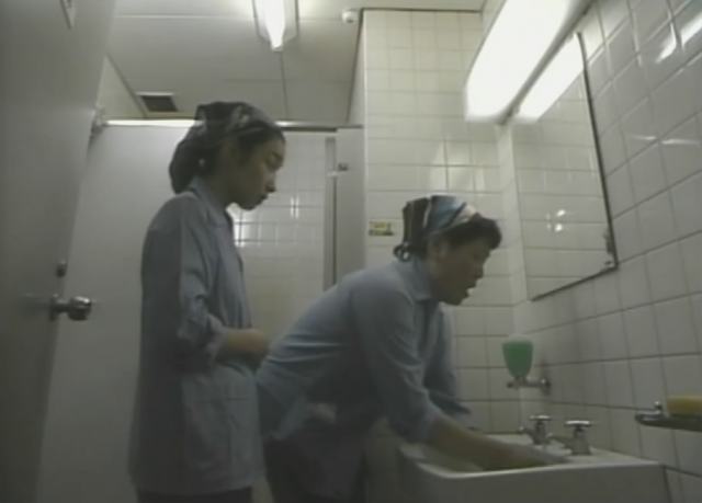 日本电影，女人之间的事，经常被性感闺蜜欺负好屈辱