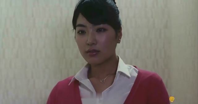 韩国电影，高跟鞋里的味道，女秘书一天汗脚男领导恋足