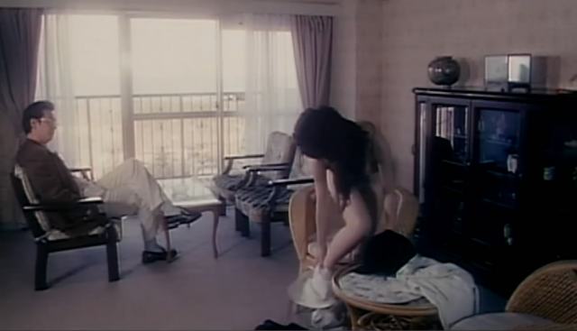 日本电影，老师的奖与罚，男友和学生喜欢她的圣水和脚