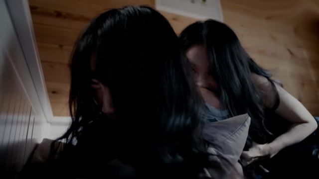 电影国产，陪酒美女们是便衣抓到坏人把她给BDSM调教