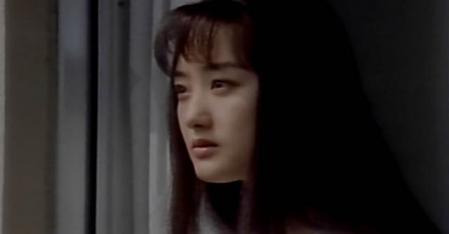 日本电影，便秘，女主因工作压力大，找男职员变成厕奴