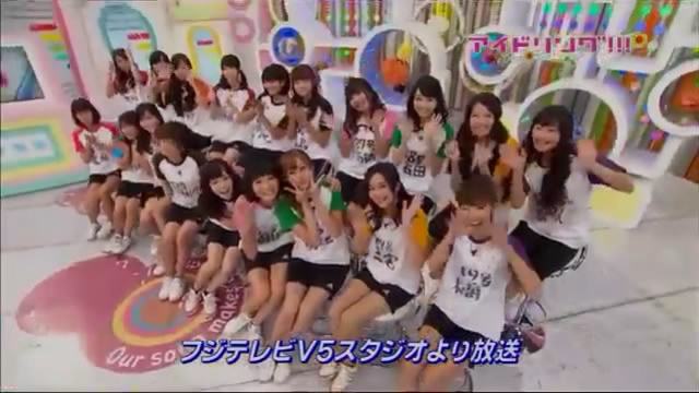 日本节目，十几名美女参加综艺节目分别踢踩男嘉宾很搞笑