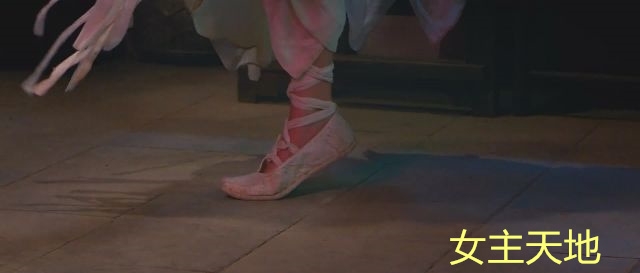 《兔子妖途》都这么卷了不会跳舞魅惑小妖不好混呀