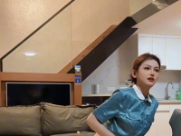 力争百部经典视频之⑤①--双空姐、双份黄金