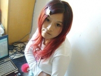 90后大二学生白靴子踩踏 有照片为证 求2贡献