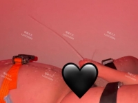 贱狗喷尿，喷到自己脸上！