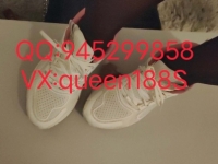 脚踏板踩踏，匍匐在脚下的贱狗跪舔！