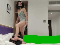 国产粤语玩奴鸡鸡，足交榨射15分