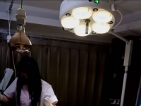 胭脂虎女医，控制贱狗，在医疗床上