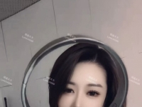 跪下，爬过来贱狗！