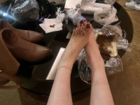 高筒靴和姨妈巾是给贱畜生产食物的厨房哦