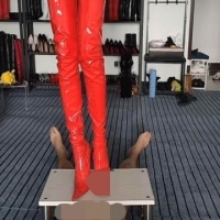 lpmnj分享国产女主调教贱货筒靴碾压贱根榨汁吐奶