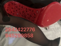 君君性感黑丝脚指齐，高跟红底带钻贱畜跪舔