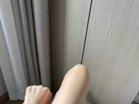 （网）跪下来给主人舔干净