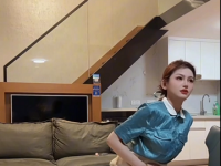 力争百部经典视频之⑨--双空姐黄金&圣水