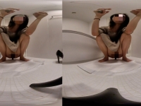 vr180日本av女优拉粑粑+给日本女优口舌 无码版