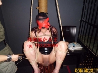 【深圳丽萨女王】【原创】新监仓丽萨全副武装高级警察审查下贱ct奴，严刑逼供