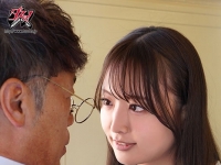 用甜蜜的惡作劇誘惑與輕聲淫語讓平凡無趣的我變得更加...