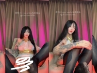 推特21万粉，抖音颜值女神【九条南无】最新福利，脸穴同...