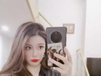 杭州的狗过来舔脚脚