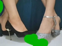 足疗店双女主踩鸡鸡，强制踩射45分