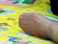 SHU NV 边玩牌边晾成SHU ROU 丝 脚