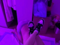 生下来就是主人的脚垫子，一天不伺候主人就活不下去的fe...
