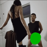 套路精神小妹】隔板踩榨射