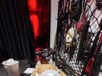 圈养人厕7x24小时