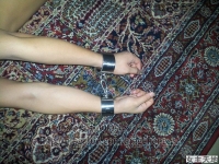 深圳女S 倾城女主-手铐脚镣暗室囚禁偷丝小贼