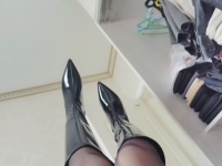 长筒靴踩狗子
