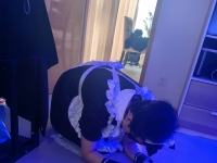 长得一表人才，仔细看呵呵穿了女装，反差感。