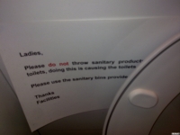 不列颠的白领 女厕所是什么样呢？